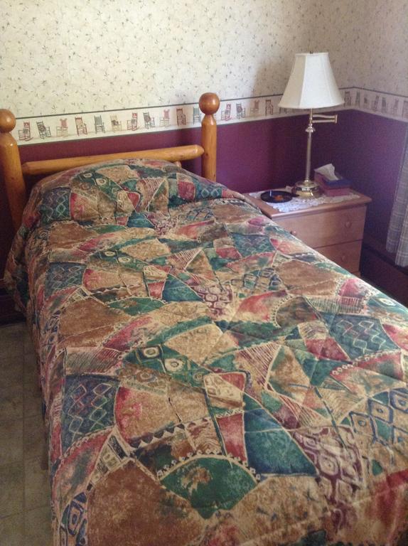 B&B De La Traverse Levis Bagian luar foto